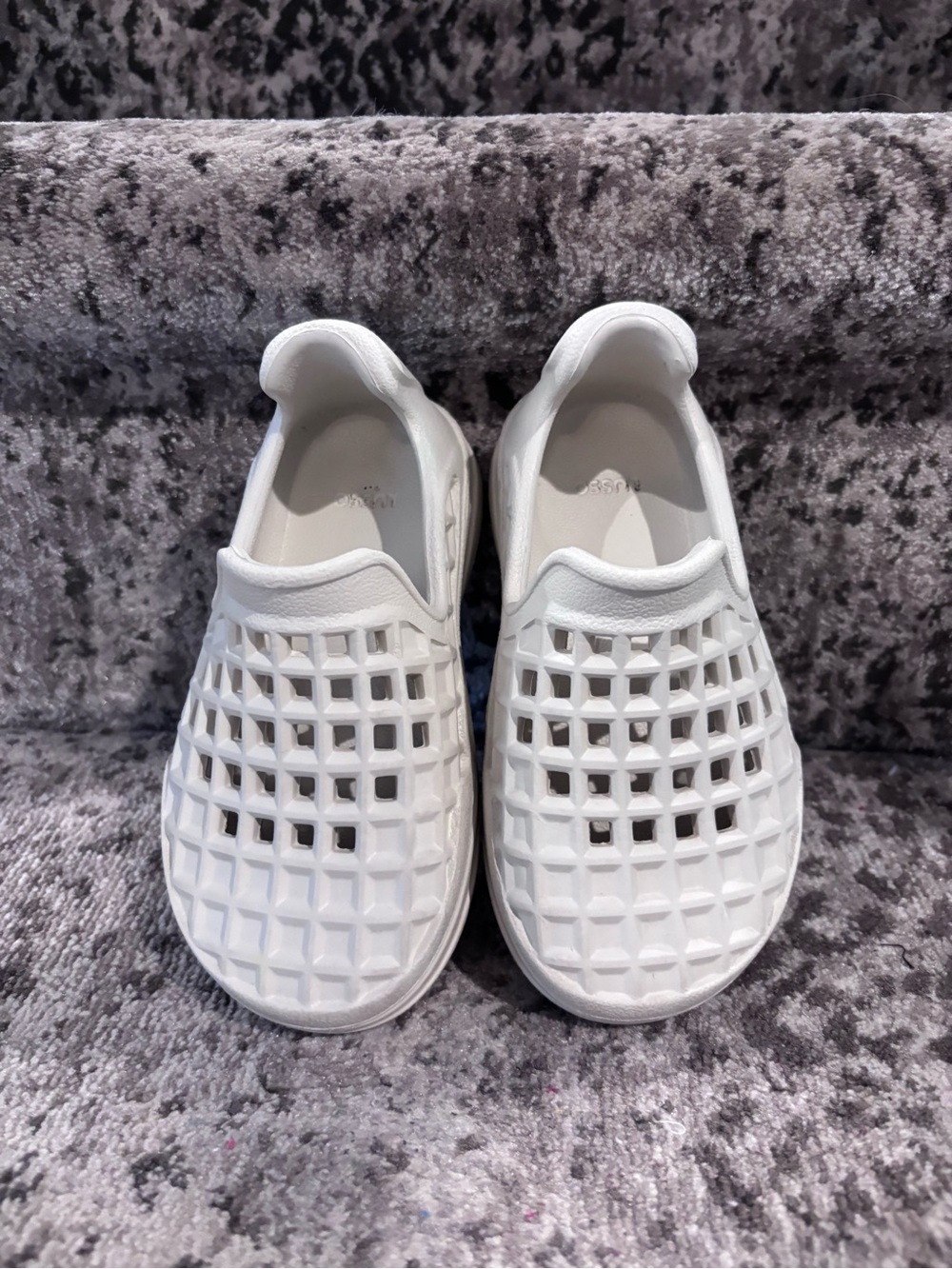 Lusso Cloud size 10 White Shoes with Breathable Slip-On Design -